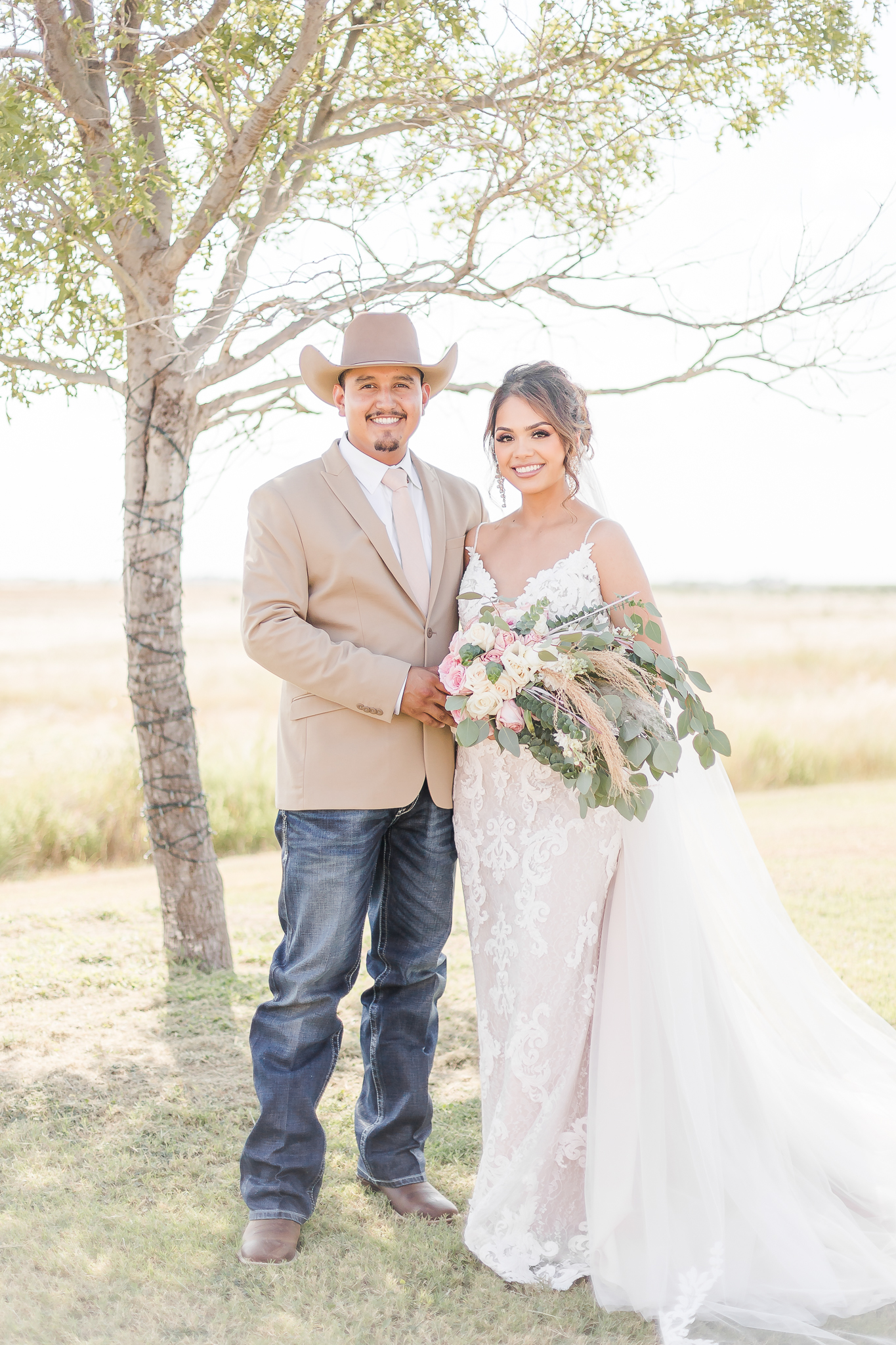 wedding portrait, couple smiling, west TX summer wedding, dallas wedding photographer