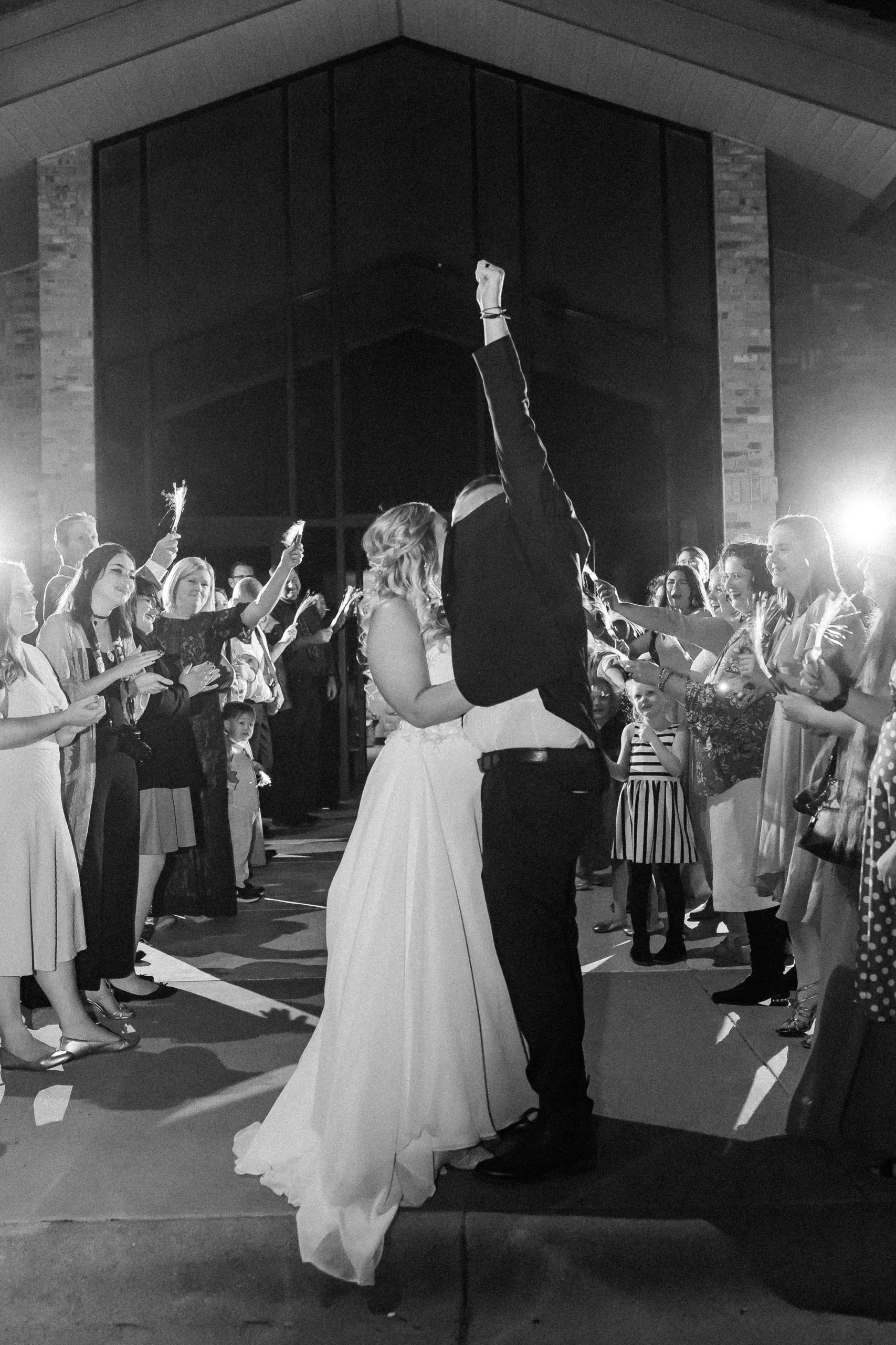 texas wedding, dallas wedding photographer, bride and groom, midland texas wedding