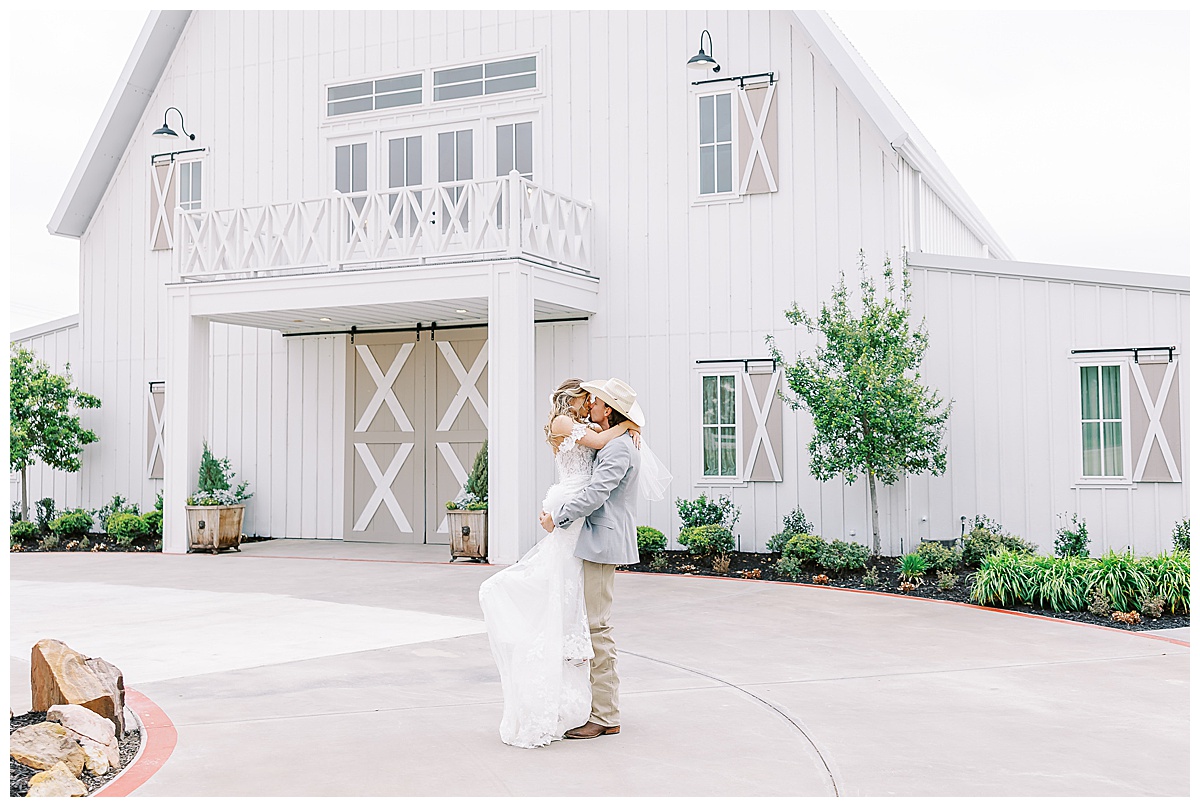 the nest at ruth farms, the nest at ruth farms wedding, dallas wedding venue, dallas wedding photographer, brides of north texas