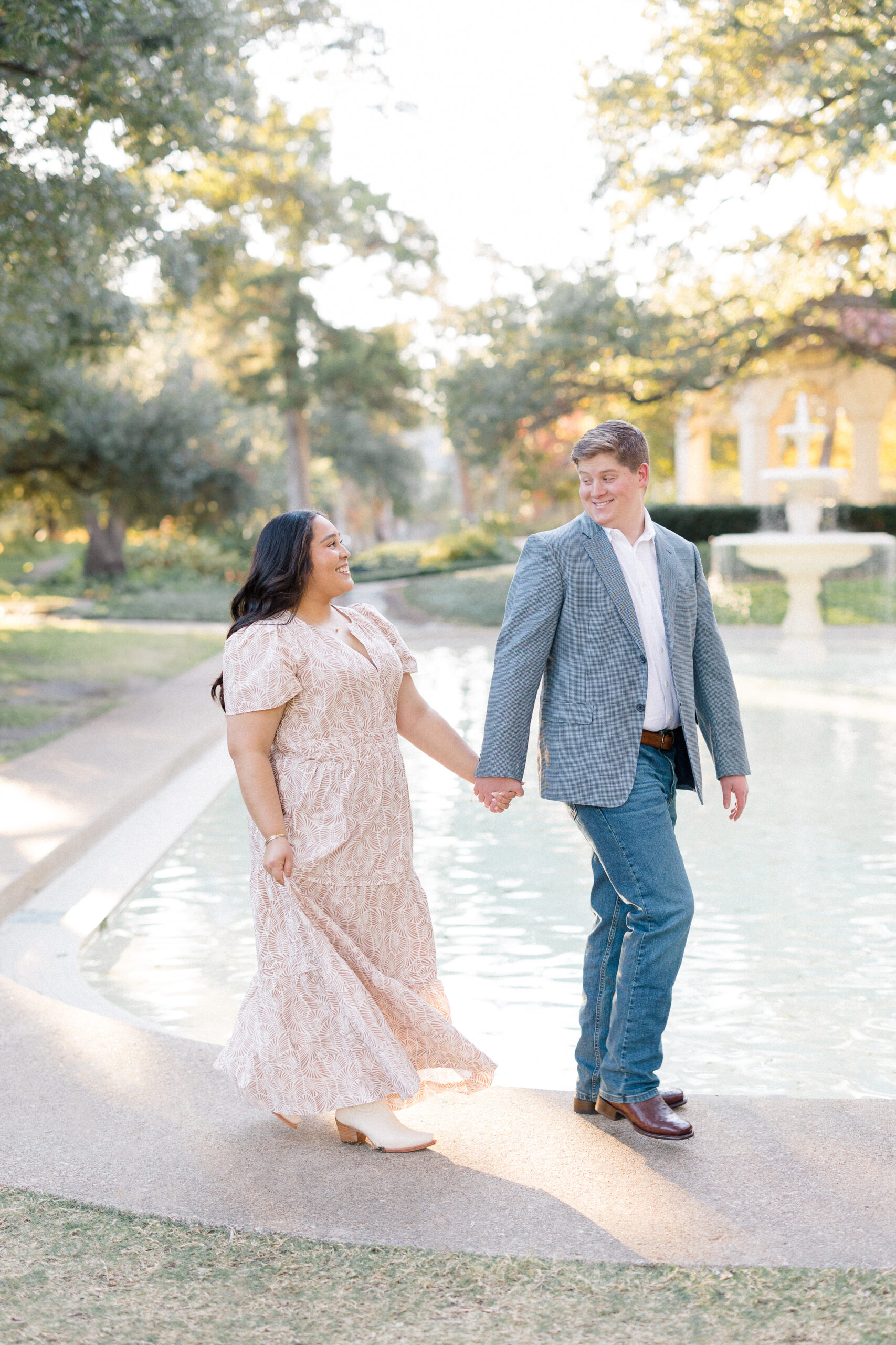 Haylie & Garrett's engagement session at Flippen Park in Dallas, TX.