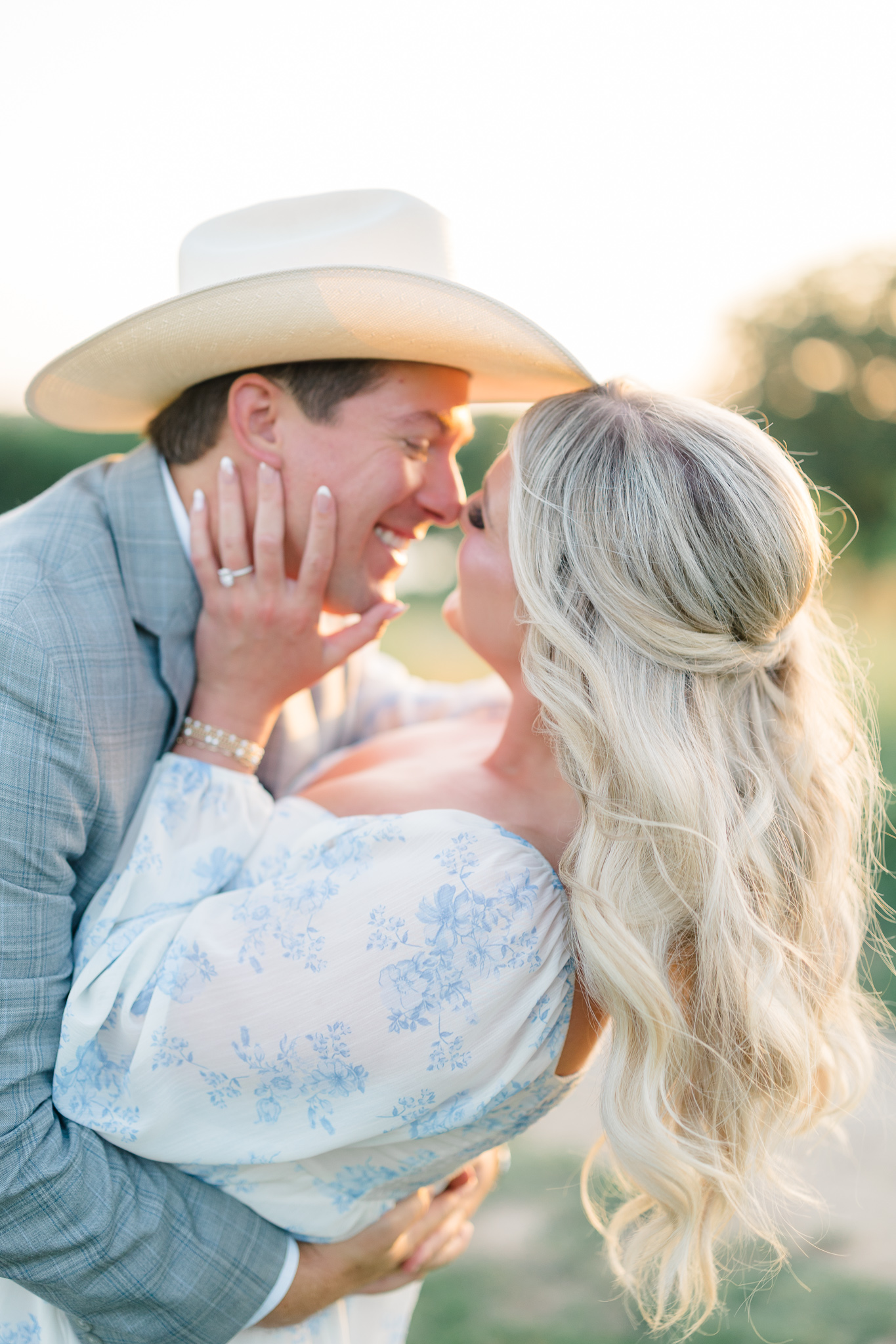 Hannah & Dillan's White Rock Lake Engagement | Dallas Wedding Photographer